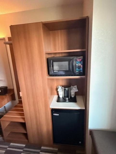 Queen Room with Two Queen Beds - Mobility Access/Non-Smoking
