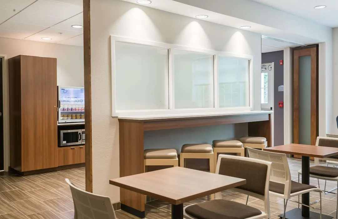 Microtel Inn & Suites By Wyndham Altoona-1