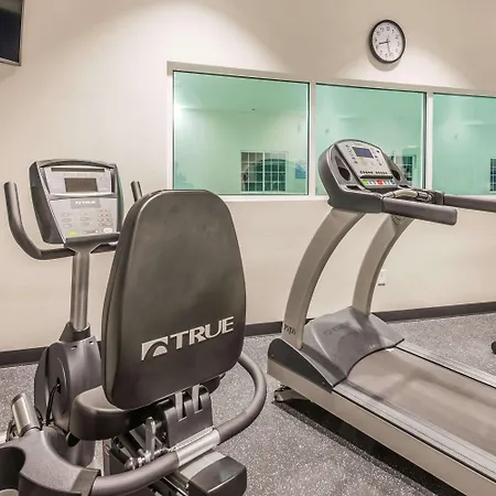 Microtel Inn & Suites By Wyndham Altoona-2