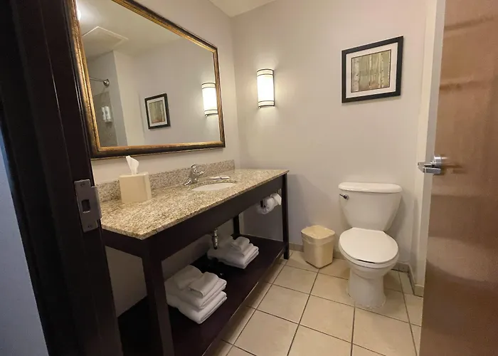 Comfort Suites Altoona North